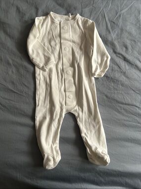 NWOT Magnetic Me footie 3-6mo